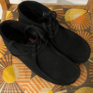 Clarks Men's Wallabee - Black Suede size 10.5